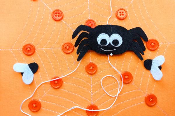 Pavúčia sieť - šitá hra pre deti