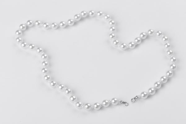 Návod na perlový náhrdelník s mašľou