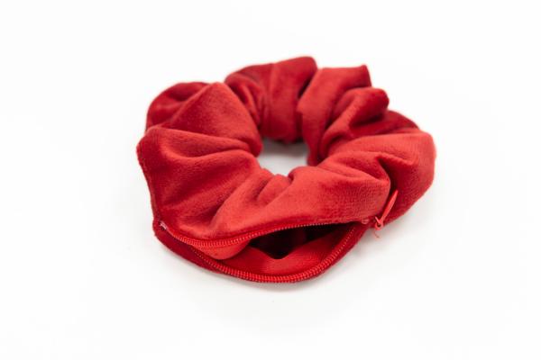 Gumička scrunchie s vreckom