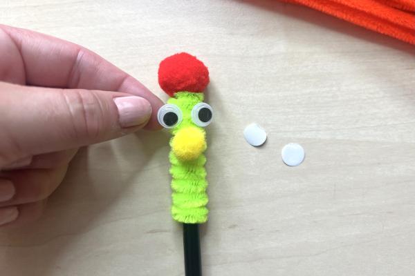 Veselé postavičky a dekorácie na ceruzky