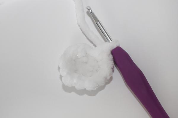 Uháčkujte si snehuliaka