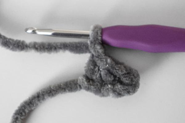 Uháčkujte si snehuliaka