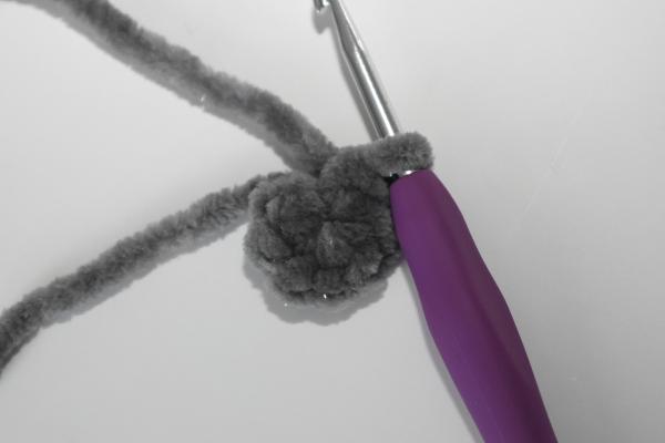 Uháčkujte si snehuliaka