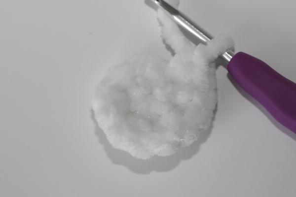 Uháčkujte si snehuliaka