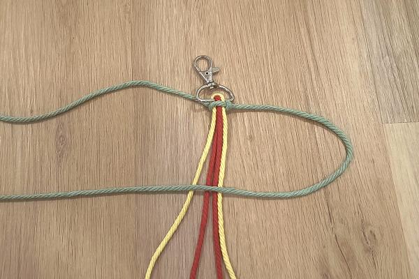 Ako vyrobiť macrame popruh na mobil