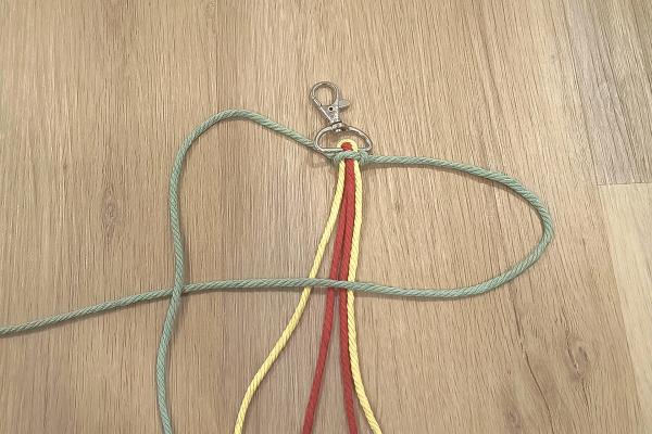 Ako vyrobiť macrame popruh na mobil