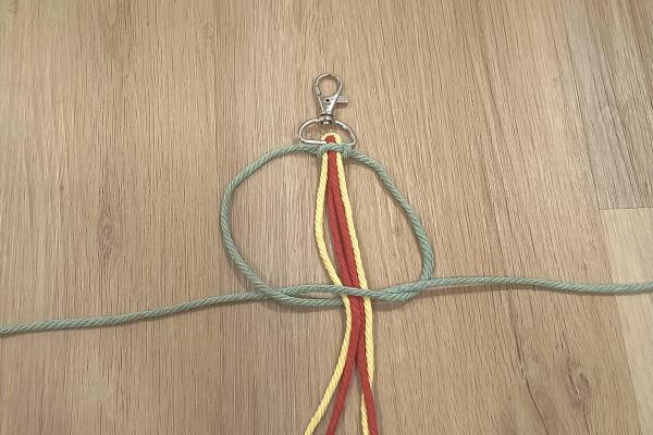 Ako vyrobiť macrame popruh na mobil