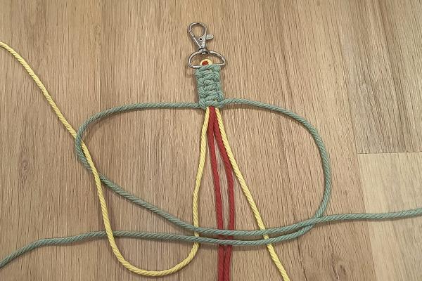 Ako vyrobiť macrame popruh na mobil