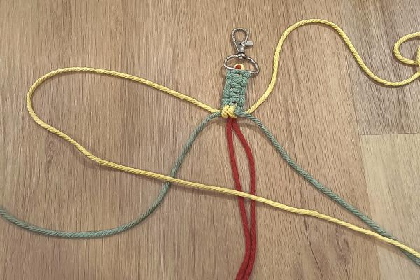 Ako vyrobiť macrame popruh na mobil