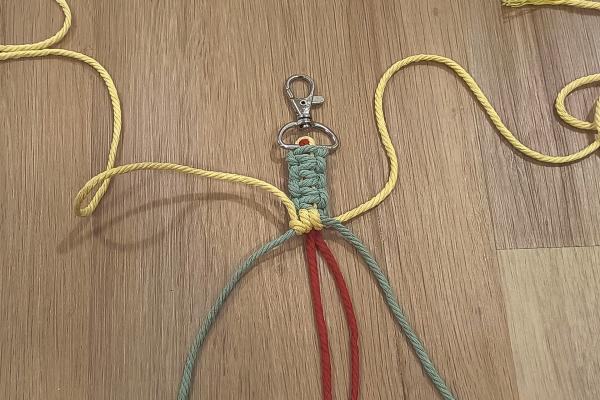 Ako vyrobiť macrame popruh na mobil