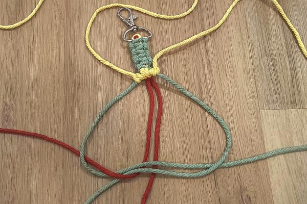 Ako vyrobiť macrame popruh na mobil