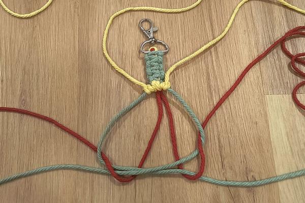 Ako vyrobiť macrame popruh na mobil