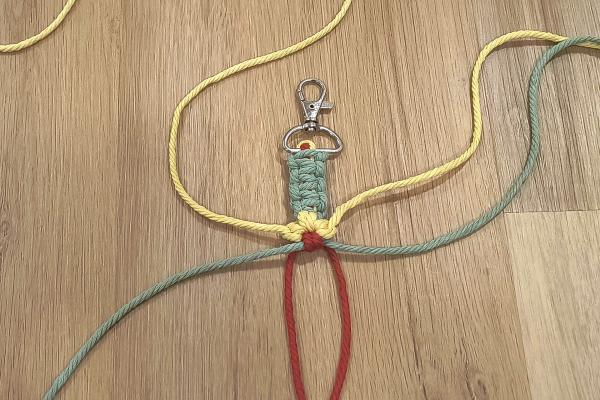 Ako vyrobiť macrame popruh na mobil