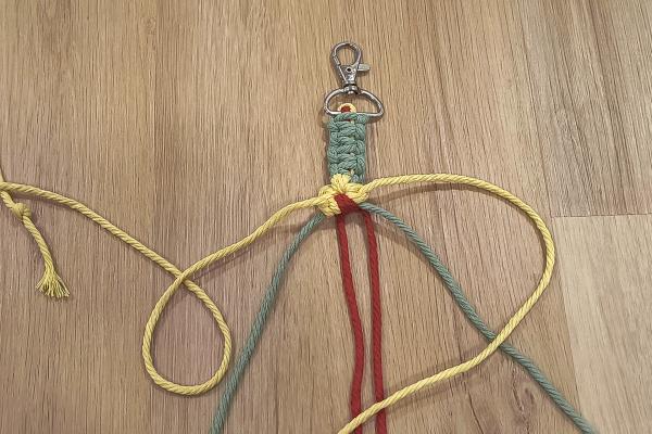 Ako vyrobiť macrame popruh na mobil
