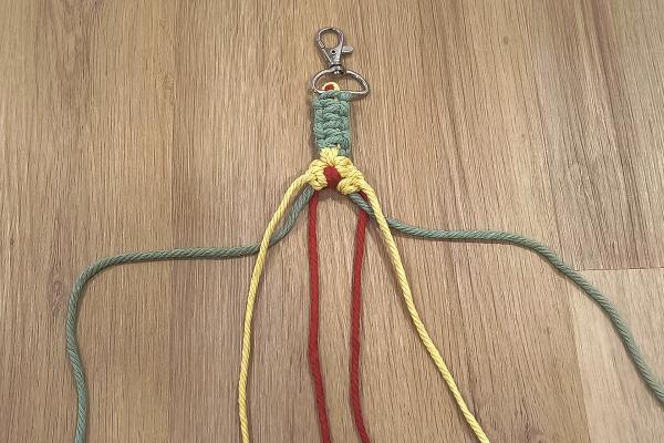 Ako vyrobiť macrame popruh na mobil