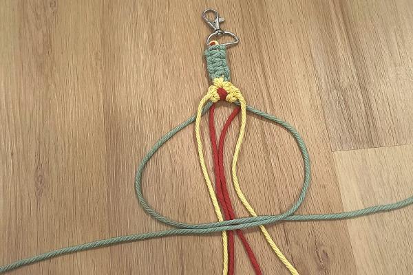 Ako vyrobiť macrame popruh na mobil