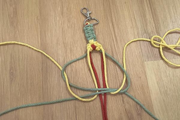 Ako vyrobiť macrame popruh na mobil