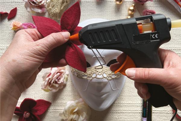 Ako vyrobiť benátsku masku