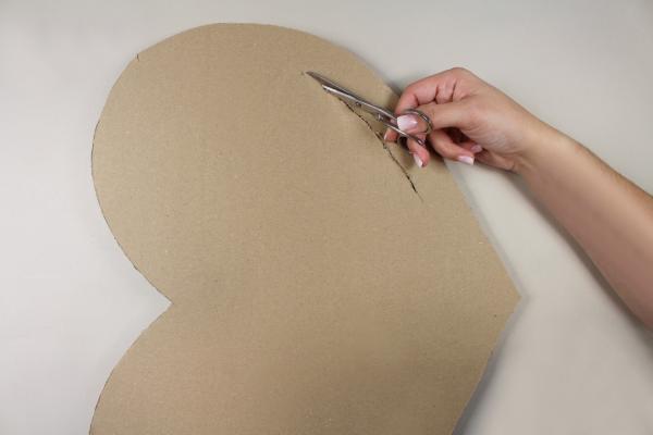 Romantické srdce z priadze a kvetín