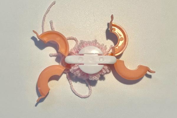 Ako vyrobiť veselý veniec s vtáčikmi