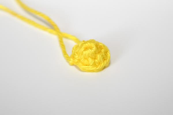 Uháčkujte si veselú hus s dlhým krkom