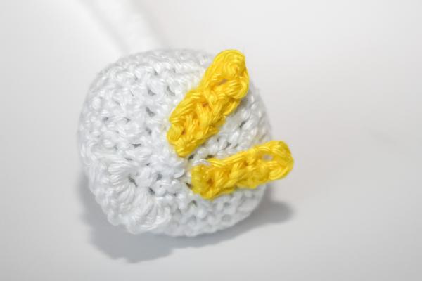 Uháčkujte si veselú hus s dlhým krkom