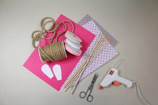 Jarný zápich zajačik zo šnúry