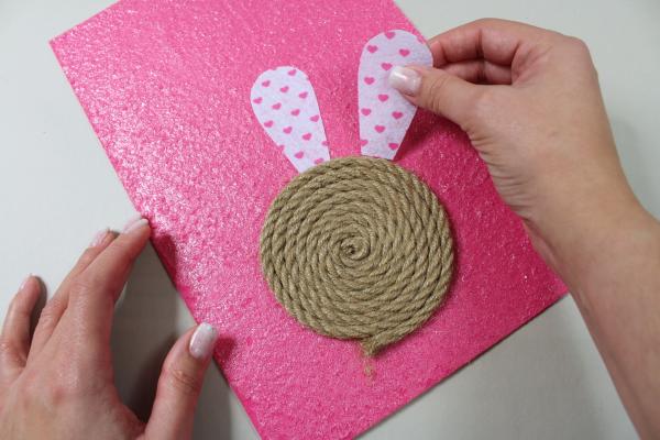 Jarný zápich zajačik zo šnúry