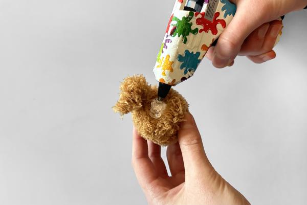 Vyrobte si psíka z chlpatých drôtikov