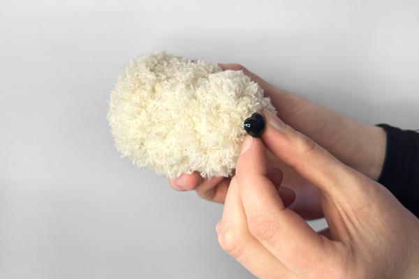 Vyrobte si psíka z chlpatých drôtikov