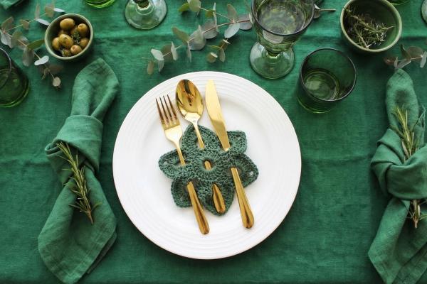 Háčkované kvetinové prestieranie 