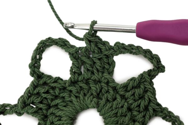 Háčkované kvetinové prestieranie 