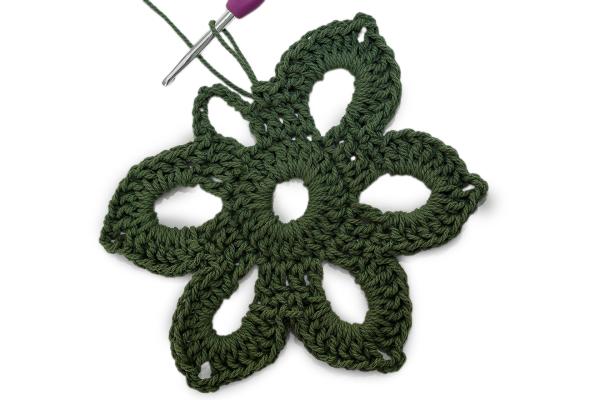 Háčkované kvetinové prestieranie 