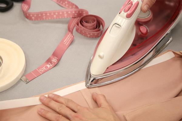 Ako skrátiť sukňu alebo záves bez šitia