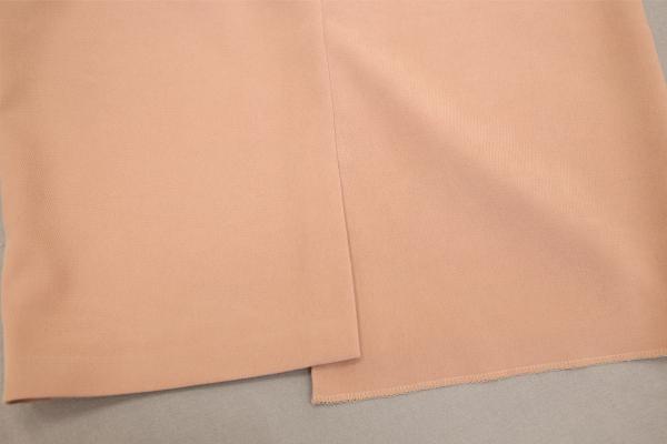 Ako skrátiť sukňu alebo záves bez šitia