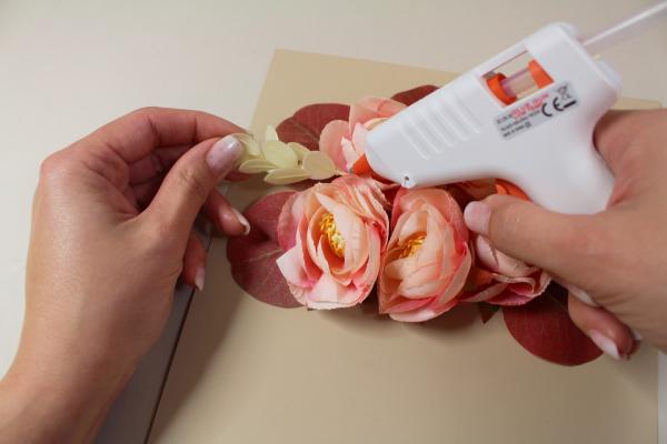 Vyrobte si prianie s nežnou kyticou