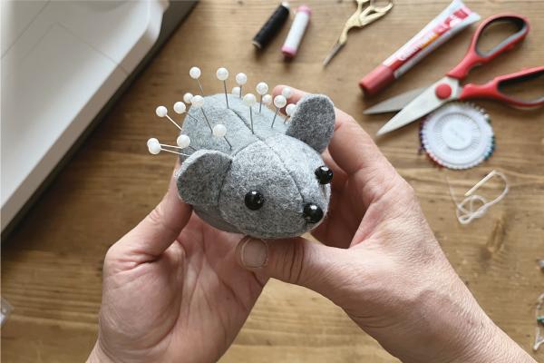 Ihelníček v tvare ježka