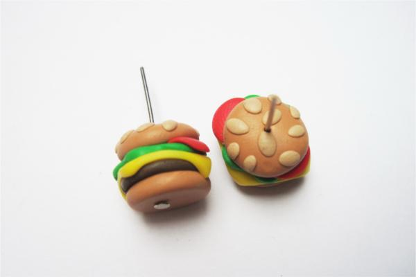 Hamburger ako náušnice
