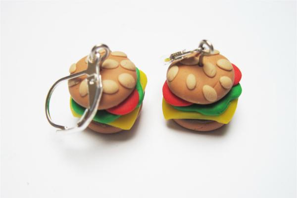 Hamburger ako náušnice